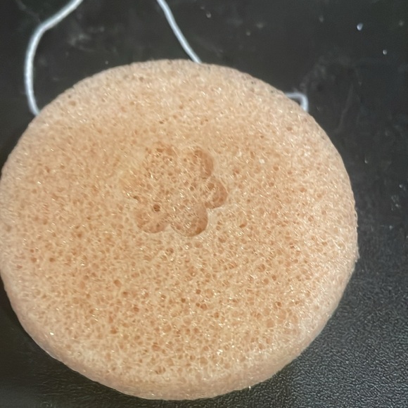 Konjac facial cleansing sponge - Picture 2 of 2